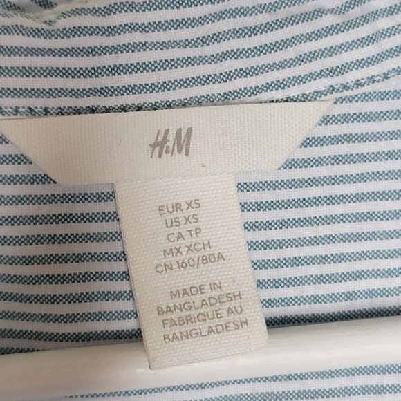 PICK 3 FOR $20 H&M Oversized Striped Oxford Pocket Button Down Shirt Size XS - Picture 3 of 6